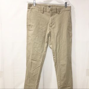 Khaki Pants : 31 x 32